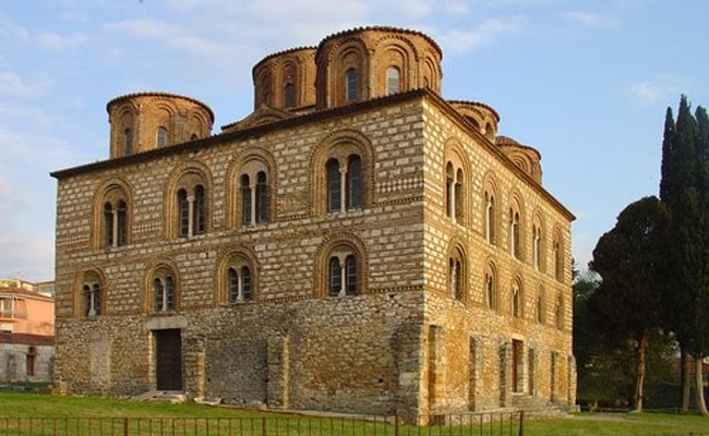 Panagia Parigoritria church in Arta